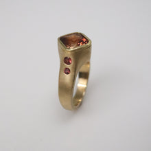 Load image into Gallery viewer, Oregon Sunstone Ring
