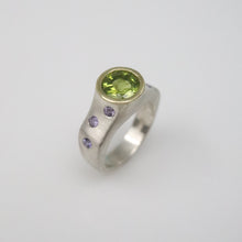 Load image into Gallery viewer, Peridot Ring
