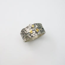 Load image into Gallery viewer, Triple Sapphire Bark Ring
