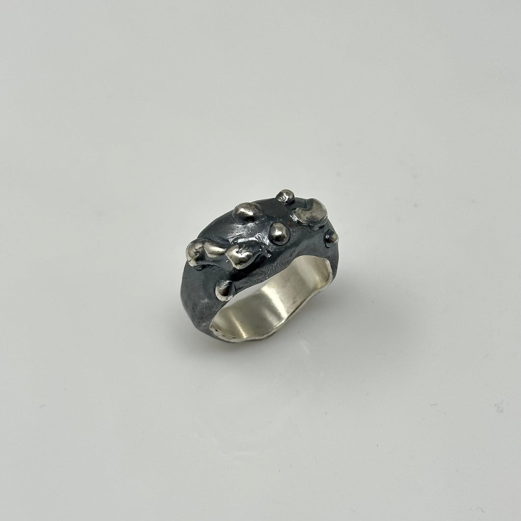 Drop Wavy Ring