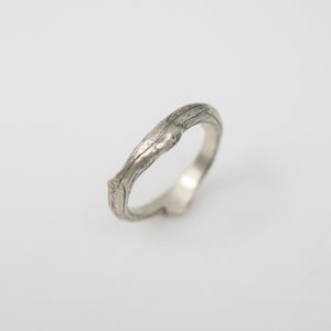 Single Twig Ring