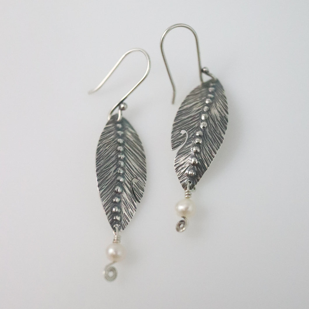 Feather Pearl Earrings