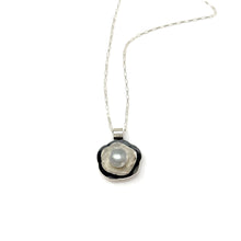 Load image into Gallery viewer, Freshwater Pearl Flower Necklace
