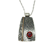 Load image into Gallery viewer, Textured Gem Necklace
