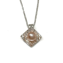 Load image into Gallery viewer, Pink Freshwater Pearl Necklace
