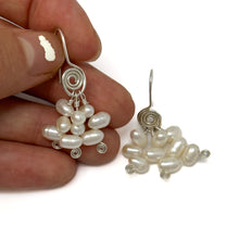 Load image into Gallery viewer, Pearl Bunch Earrings
