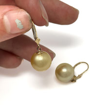 Load image into Gallery viewer, Pearl Dangle Earrings
