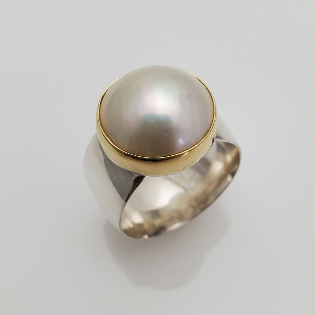 WIDE BAND MABE PEARL RING
