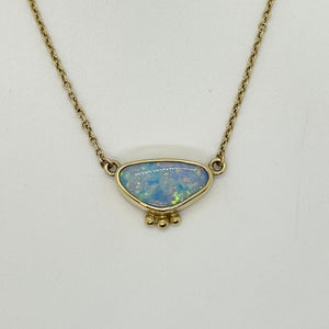 Clam shell opal doublet pendant in 18 k & 14 k chain