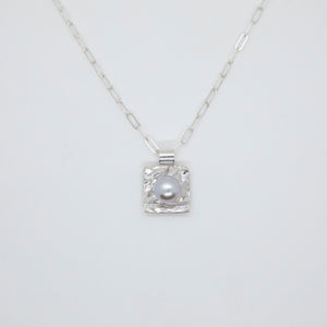 SQUARE CUP PENDANT WITH PEARL