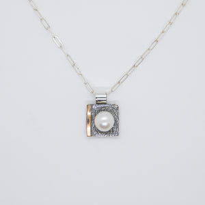SQUARE PENDANT WITH 14KGF AND FRESHWATER PEARL