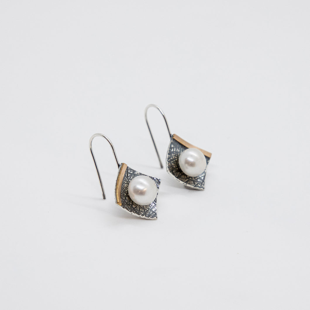SQUARE EARRINGS WITH 14KGF AND PEARL