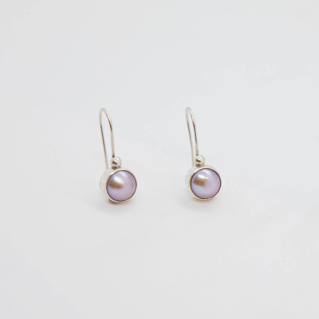 BEZEL PEARL EARRINGS