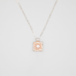 SQUARE PENDANT WITH PINK FRESHWATER PEARL